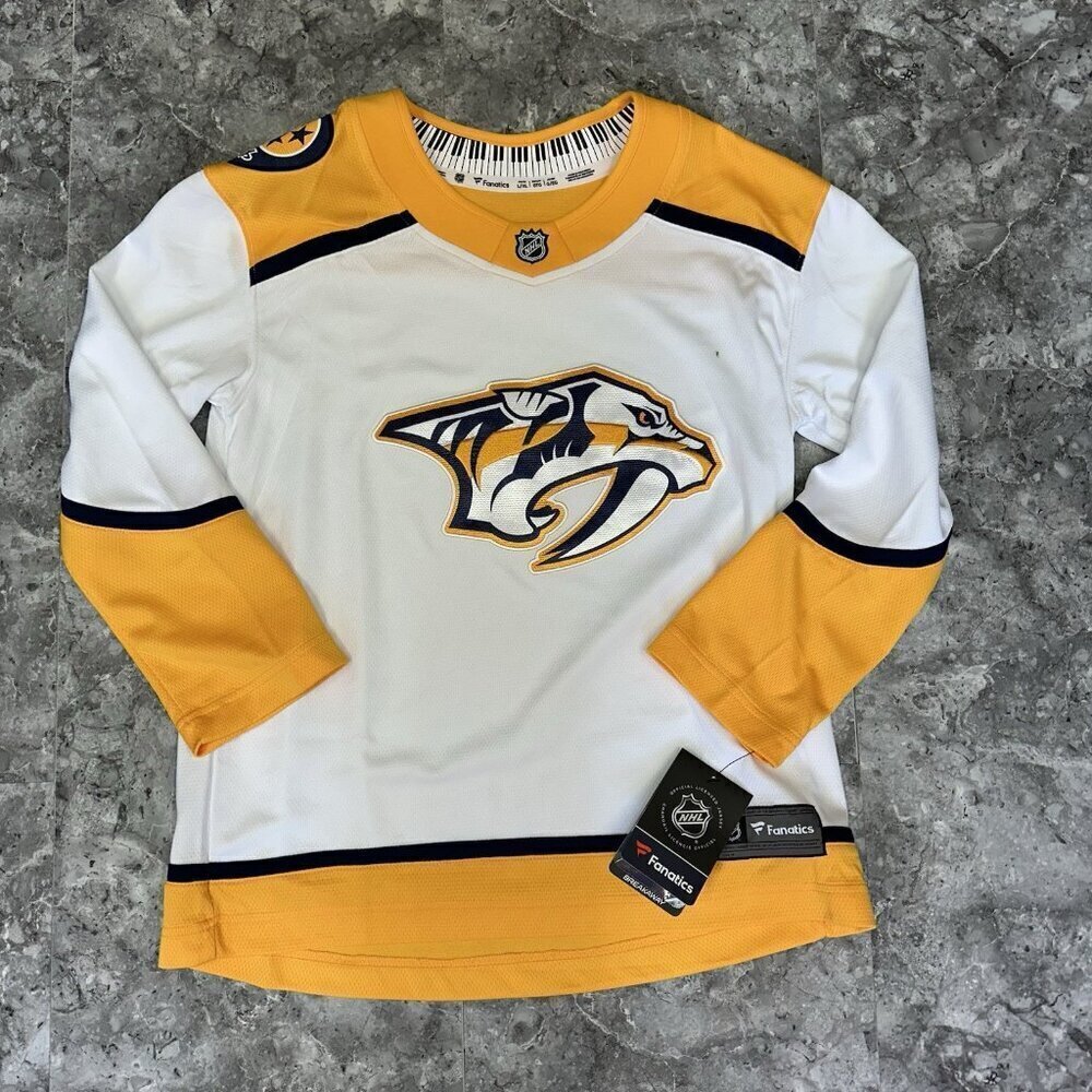 Nashville Predators Youth Jersey Size L/XL Stitch Logo Fanatics Authentic READ